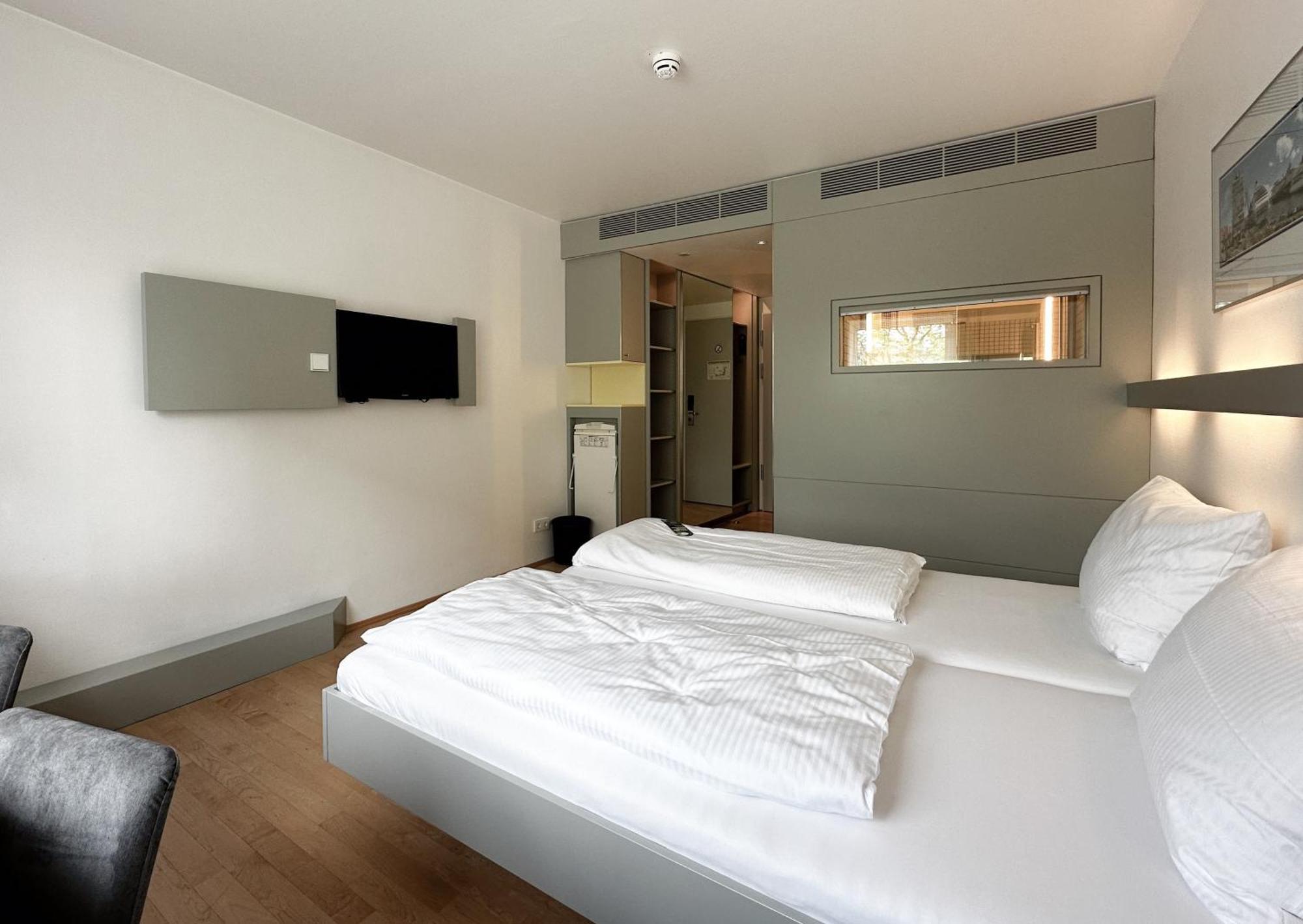 Hotel Berliner Hof Кил Екстериор снимка