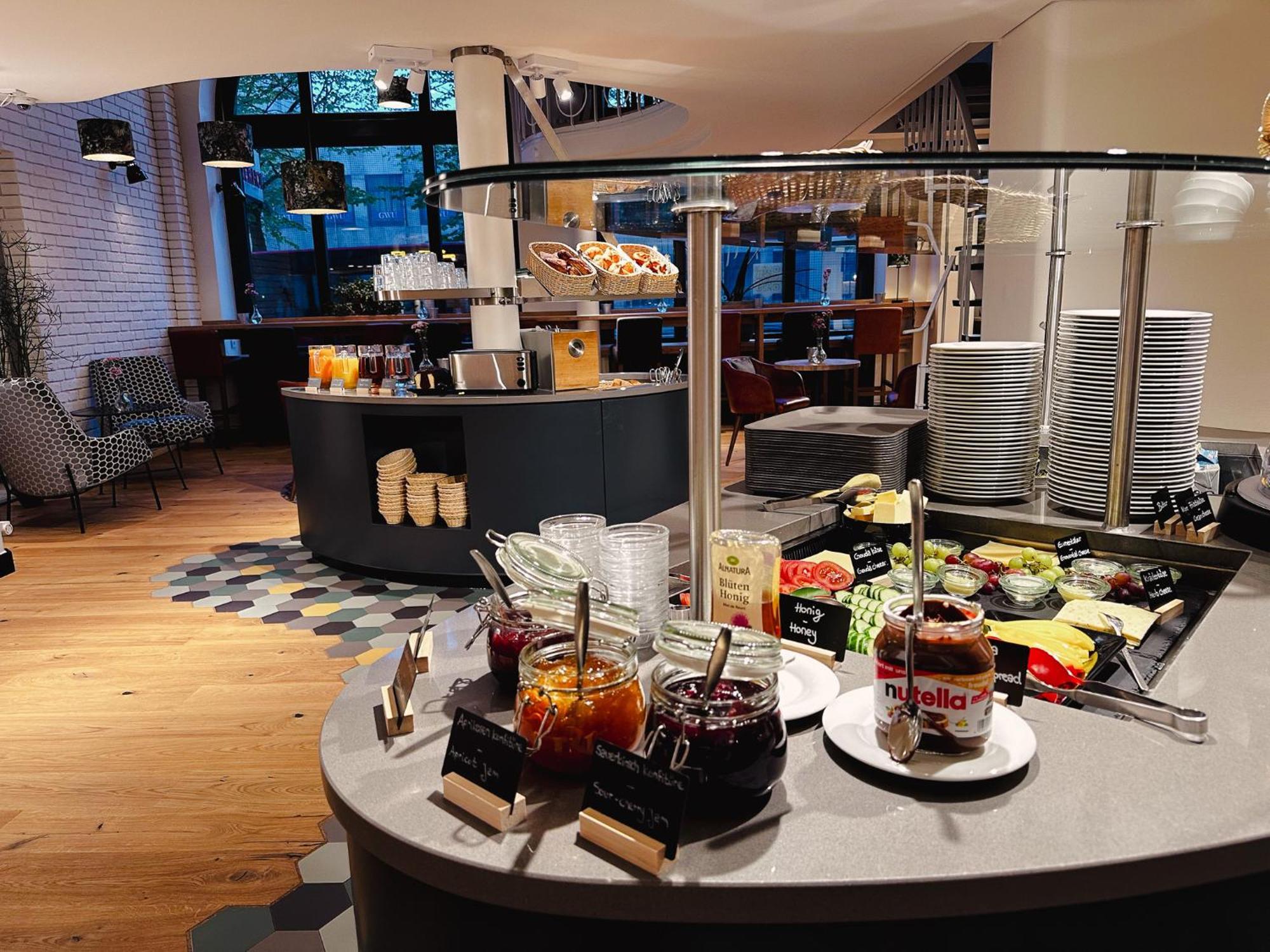 Hotel Berliner Hof Кил Екстериор снимка