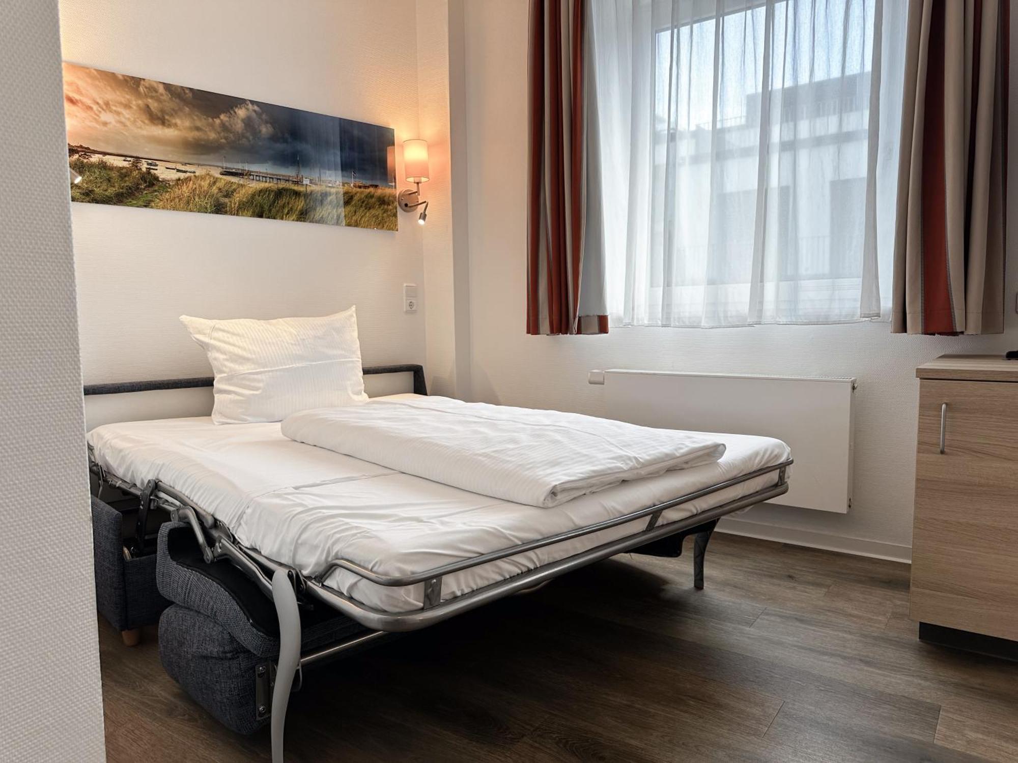 Hotel Berliner Hof Кил Екстериор снимка