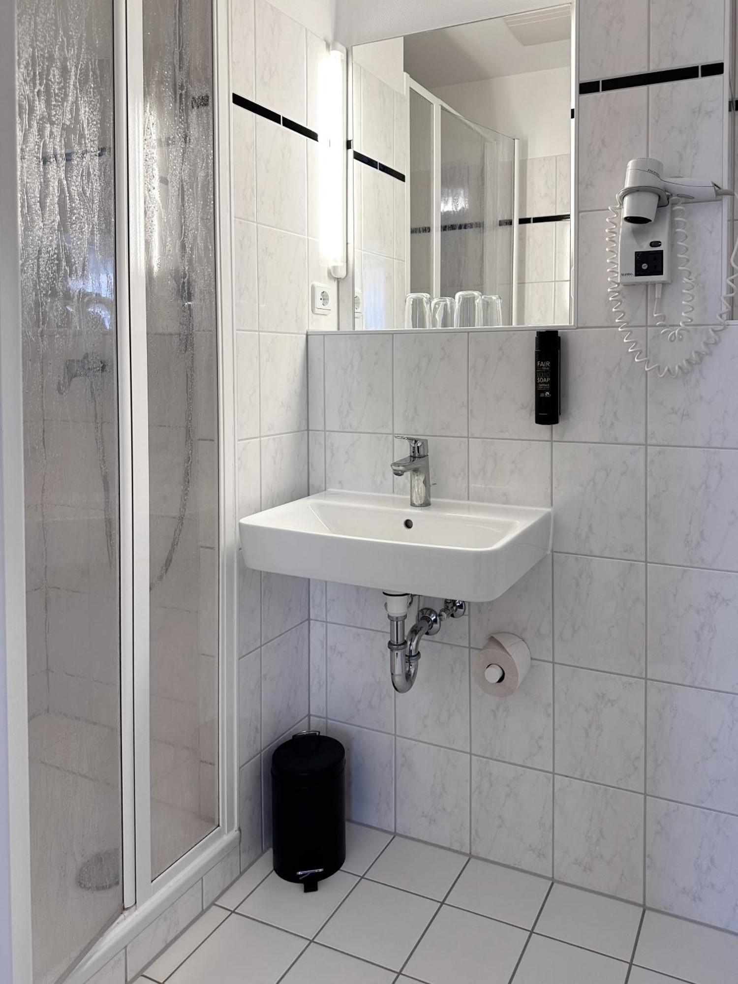 Hotel Berliner Hof Кил Екстериор снимка
